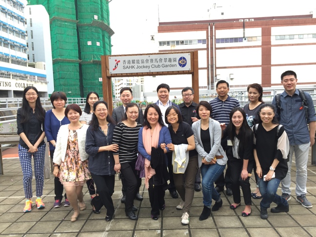  Group photo of the representatives of China Foundation for Disabled Persons and staff members of the Association in LOHAS Garden.