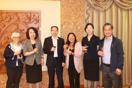 (From left)Ms Chu Koh Ann, Honorary Secretary of the Association, Ms Chai Mei, Deputy Director-General of Office for Hong Kong, Macao and Taiwan Affiars, Mr. Huang Sheng Wei, Deputy Director General of Department of Social Welfare and Charity Promotion, Mrs. Chu Ho Miu Hing, Deputy Chairperson of the Association, Ms Jiao Jialing, Deputy Consultant of Department of Social Welfare and Charity Promotion and Mr. Fong Cheung Fat, the Association Chief Executive Officer took a photo in a banquet hosted by the Ministry of Civil Affairs, People’s Republic of China. 