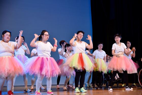 愛睿工場及宿舍以舞蹈帶出學員活力的一面。 