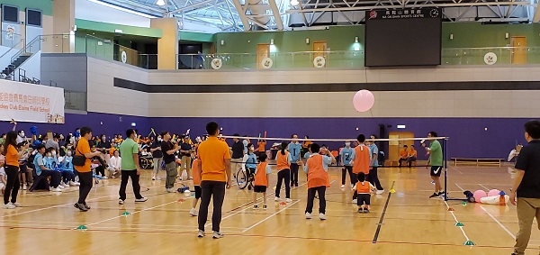 The students of 3 special school played several ball games competiton. (Photo 3) The students of 3 special school played several ball games competiton. (Photo 3)