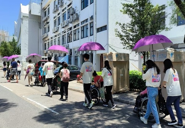 進行中大遊戶外活動