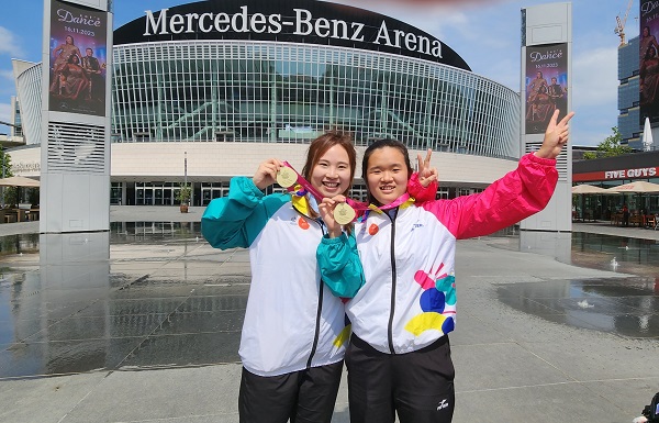 Ms CHEUNG Yee Hang used her conviction and strength, she managed to achieve a gold medal in women’s bowling doubles and a silver medal in women’s bowling single in the 2023 Special Olympics World Summer Games held in Berlin, Germany in June. Ms CHEUNG Yee Hang used her conviction and strength, she managed to achieve a gold medal in women’s bowling doubles and a silver medal in women’s bowling single in the 2023 Special Olympics World Summer Games held in Berlin, Germany in June.