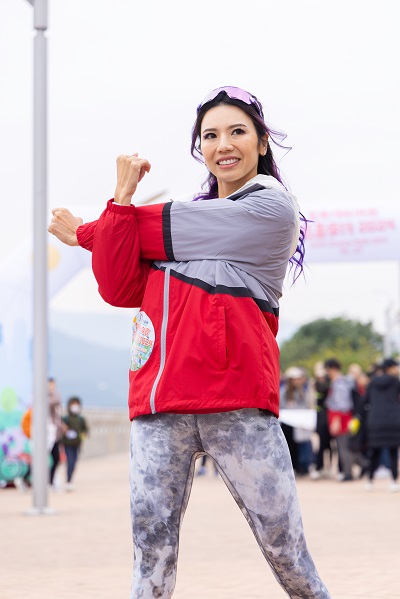 鄭麗莎小姐很開心能參加協會慈善步行2024。 鄭麗莎小姐很開心能參加協會慈善步行2024。