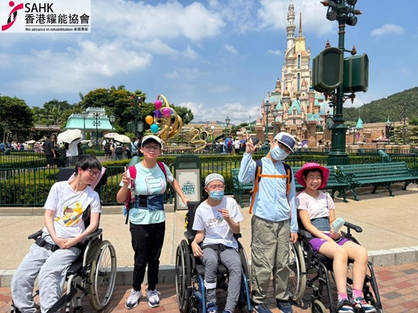 在園內拍照留念