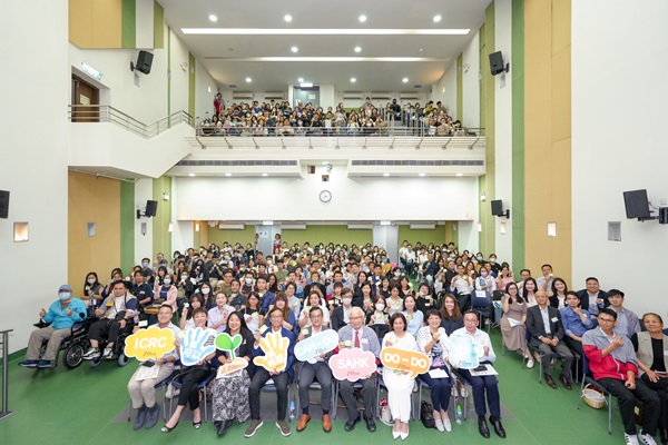 研討會吸引300位業內人士及同工出席。